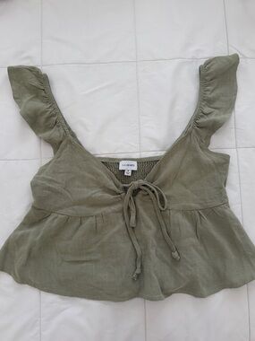 La Hearts Olive Tie-Front Ruffle Strap Crop Top